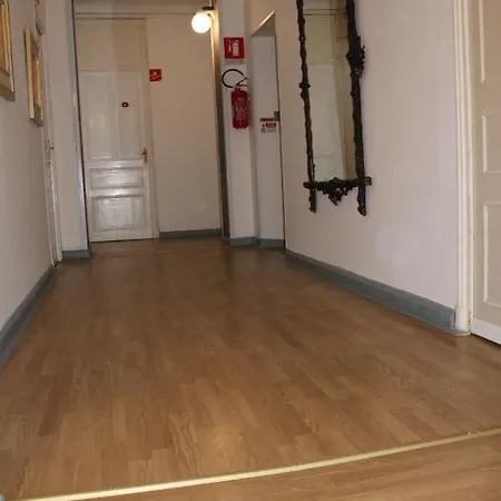 Hotel Milano 3*